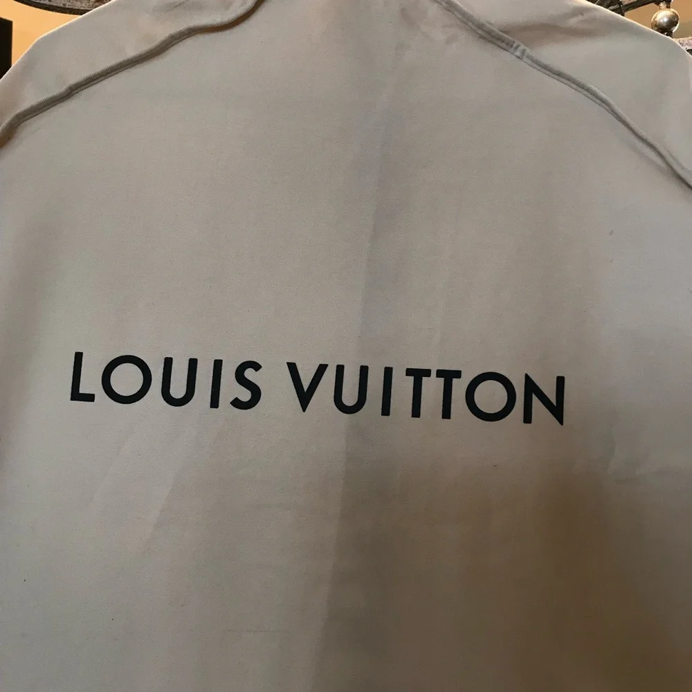 Sold‼️  Louis Vuitton Full Length Garment Bag Like New - Picture 3 of 9